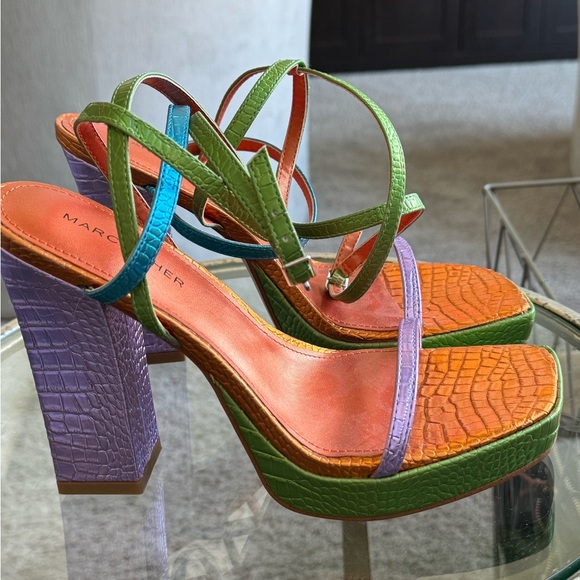 Metallic Color Block Marc Fisher sandals. - Picture 1 of 5